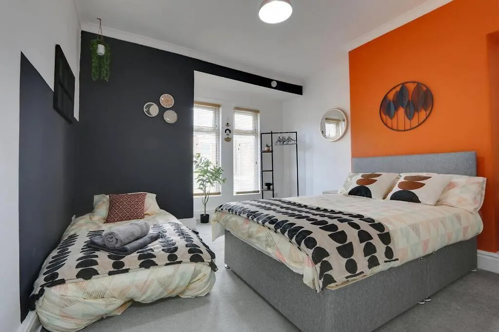 Cosy Home In Newland Avenue Area Kingston upon Hull 0*,  United Kingdom