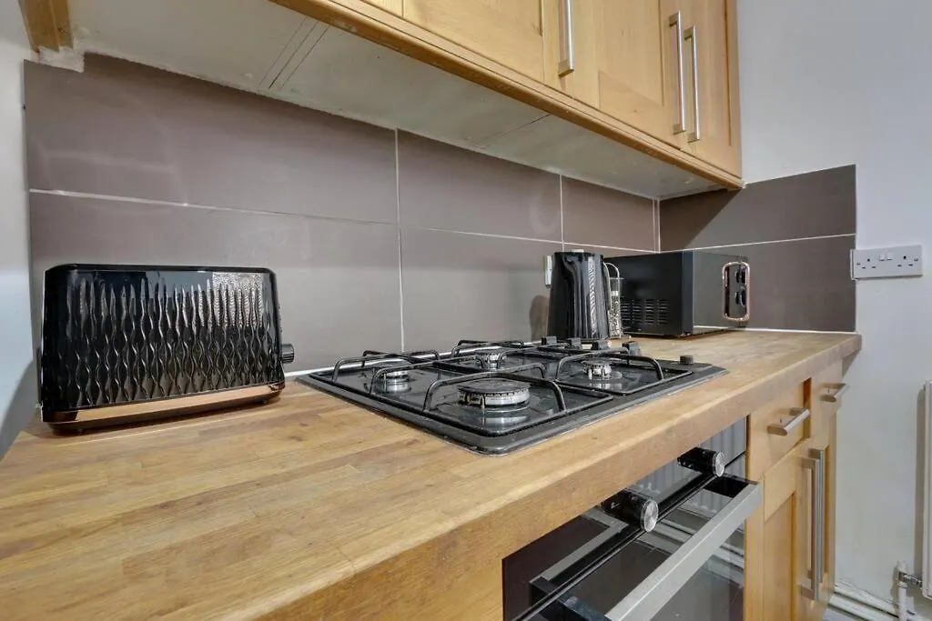 Cosy Home In Newland Avenue Area Kingston upon Hull